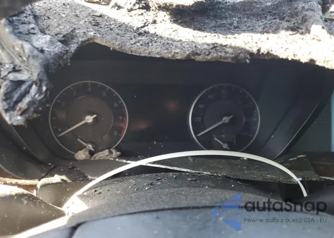 2018 Genesis G90 Ultimate z USA, uszkodzony, nr VIN KMHG54JH8JU049335